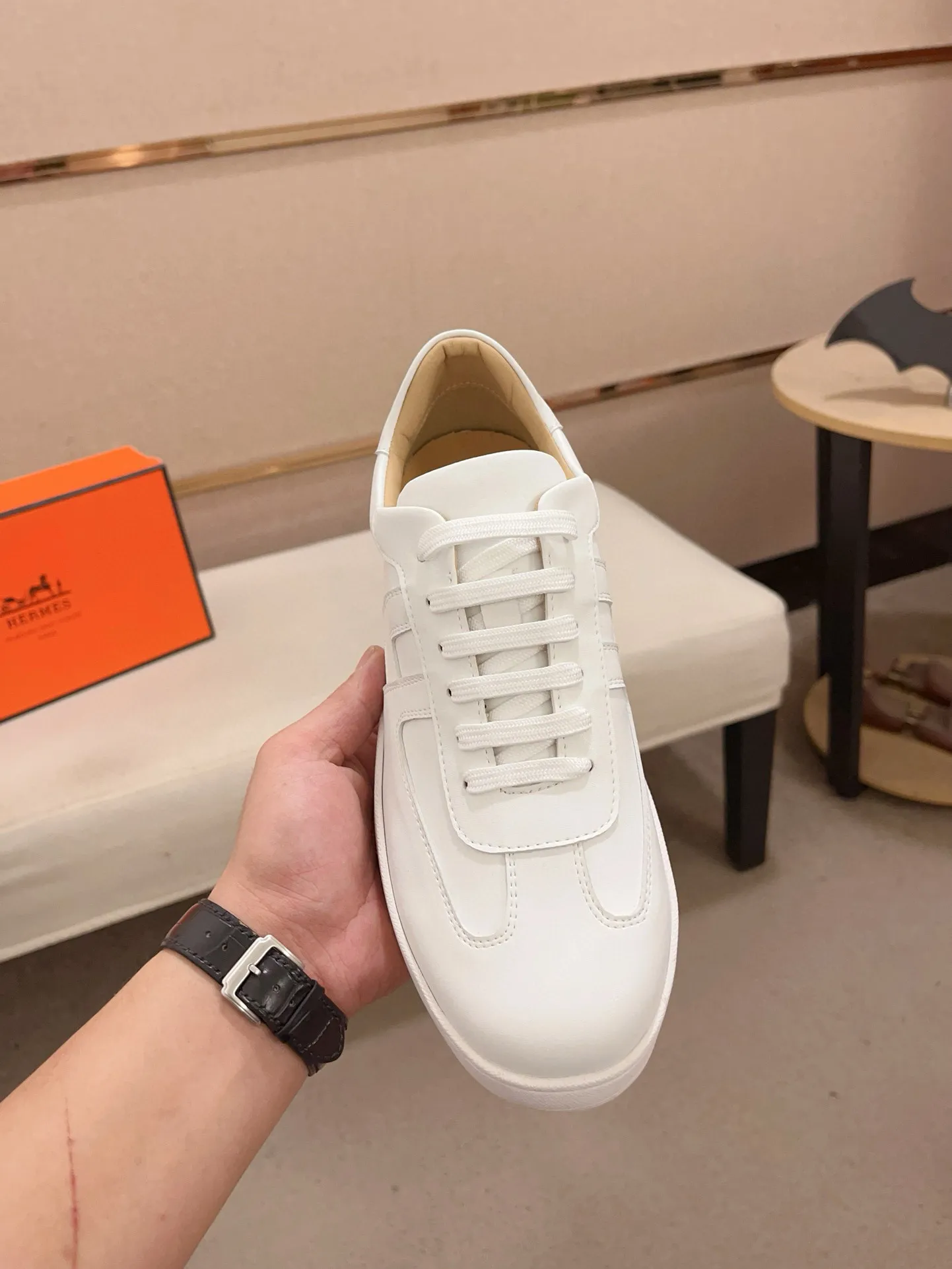 Men's clothing and shoes💰: 400💰《HERMES》【Classic Original Version】Hermès; Top 🔝 Purchasing Agency 🔍🔍Men's latest 🇺🇸 counter sales simultaneously, original ▲▲cowhide imported from Italy ▲▲Exquisite workmanship (Italian 🇮🇹Imported water-dyed 🐂cowhide lining) sole: original sole provided by the original factory, ⚠️exclusive double-layer activity·TPR·rubber·combined molded outsole; Code number: 38-44 (45/46 can be customized, non-refundable)